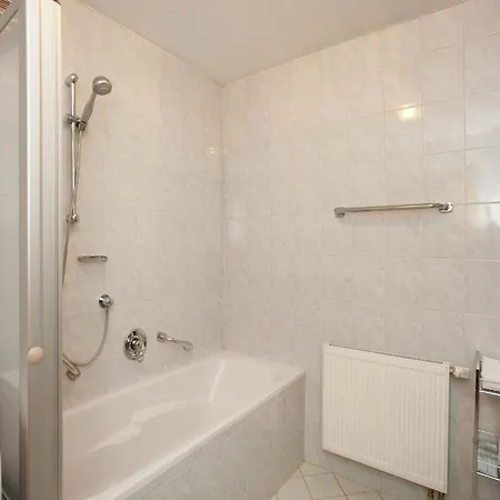 Spacious Flat In Mittersill, Cleaning Included Apartament Mittersill